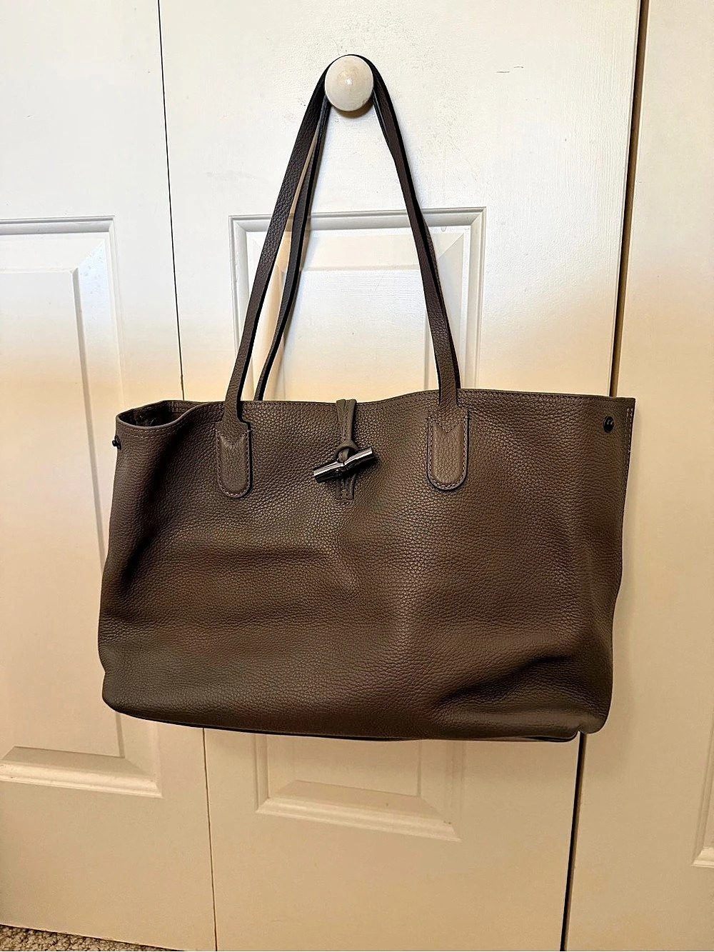 Longchamp Roseau Leather Tote Bag in Brown